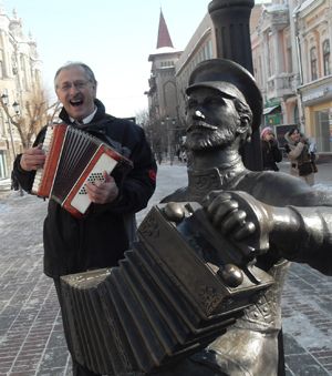 «Научу петь безголосых!..» «Научу петь безголосых!..»