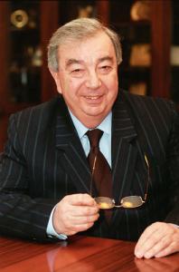 Евгений ПРИМАКОВ: «Россия перед выбором» Евгений ПРИМАКОВ: «Россия перед выбором»