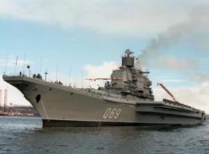 Флот остается в Севастополе