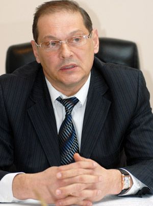 Александр СТРЕЛЮХИН: «Создание дорожных фондов позволит привести дороги области в нормативное состояние» Александр СТРЕЛЮХИН: «Создание дорожных фондов позволит привести дороги области в нормативное состояние»