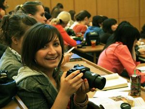 Студентов становится меньше Студентов становится меньше