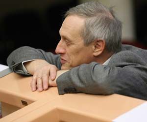 Дальше без Максимова Дальше без Максимова